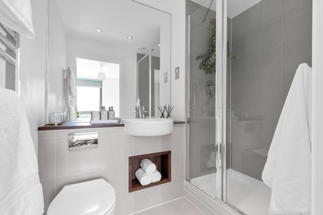 Modern Luxe Apt Just 10 Mins From Tower Bridge! Easy Access To Tube And Bus Londýn Exteriér fotografie