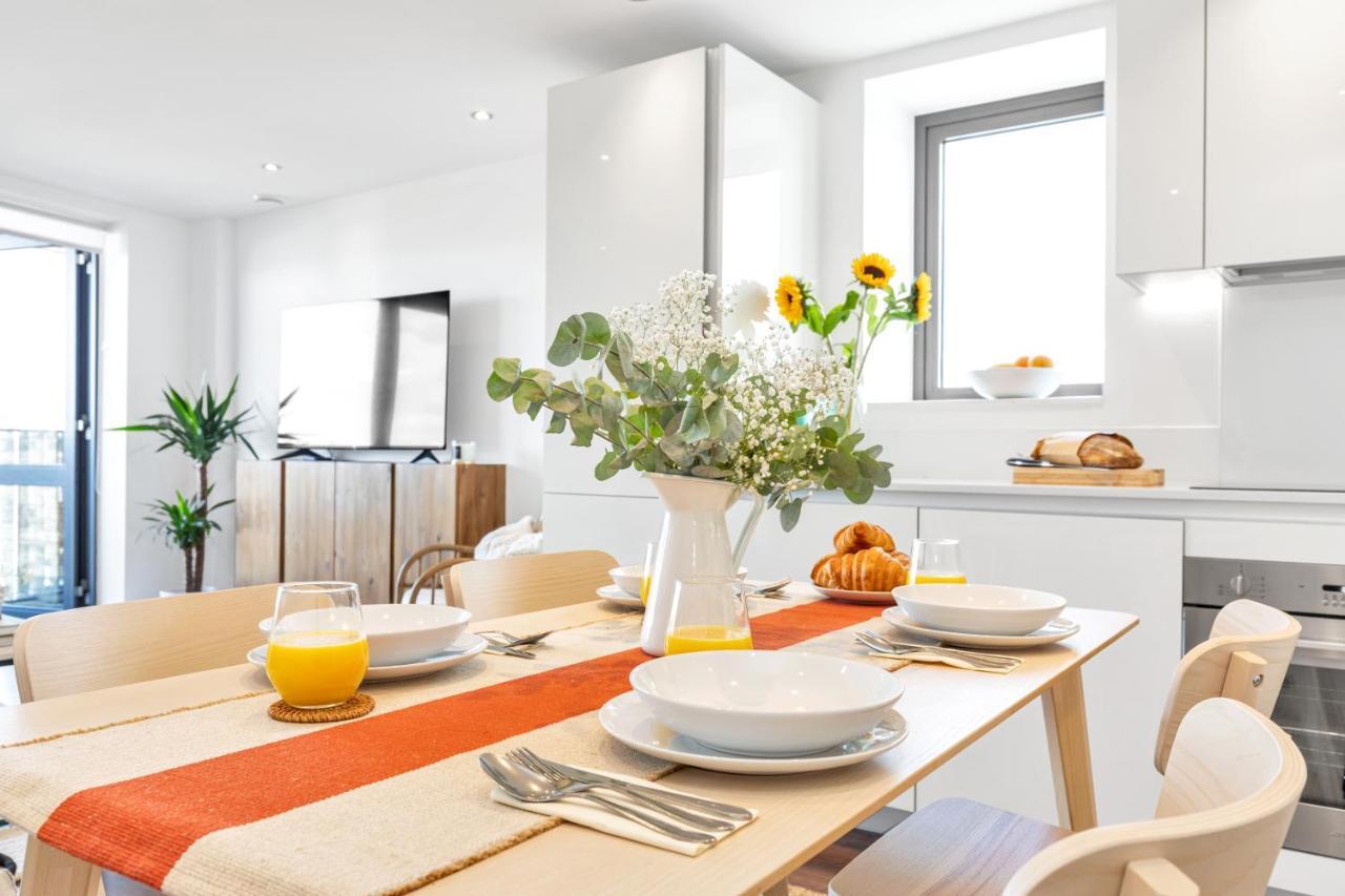 Modern Luxe Apt Just 10 Mins From Tower Bridge! Easy Access To Tube And Bus Londýn Exteriér fotografie