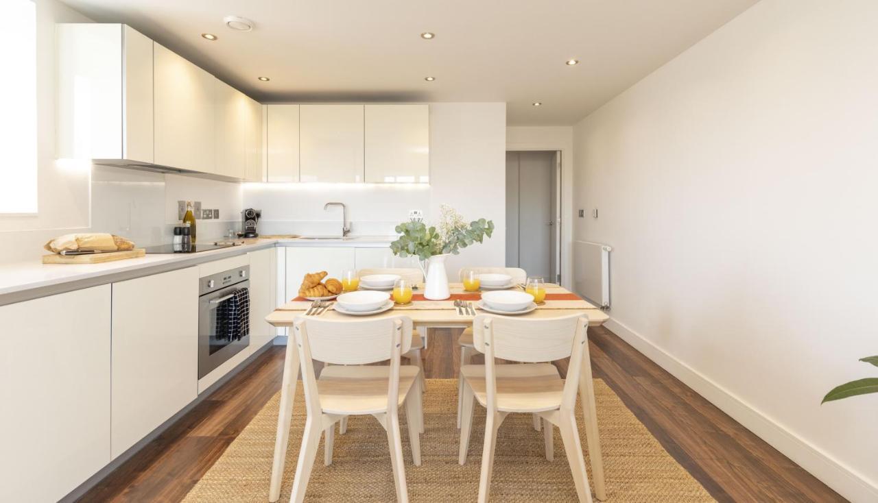 Modern Luxe Apt Just 10 Mins From Tower Bridge! Easy Access To Tube And Bus Londýn Exteriér fotografie