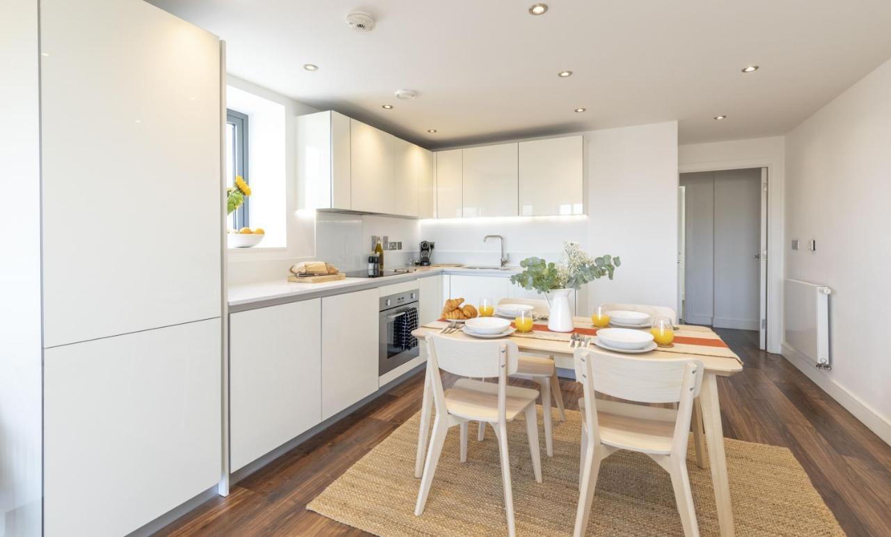 Modern Luxe Apt Just 10 Mins From Tower Bridge! Easy Access To Tube And Bus Londýn Exteriér fotografie